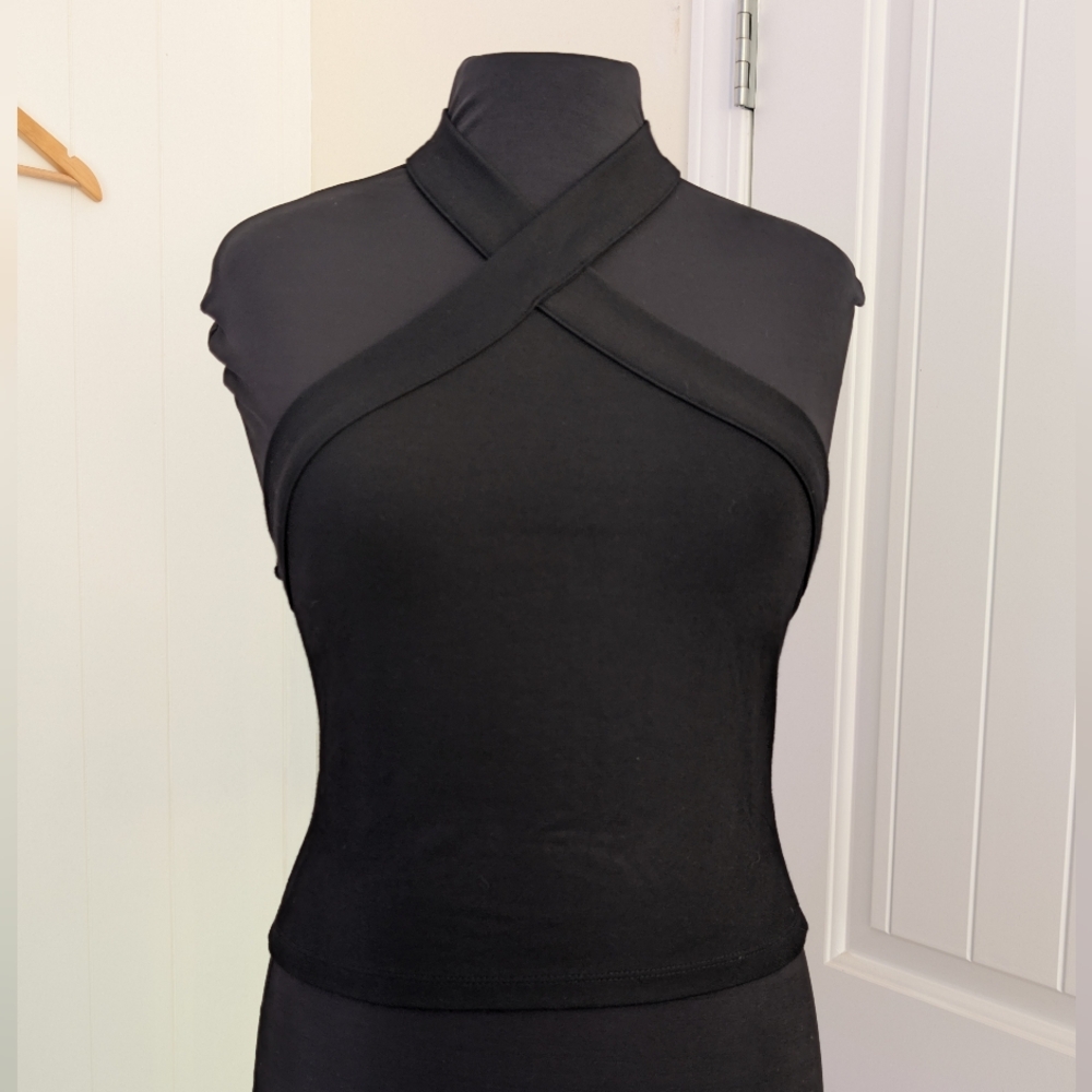 H&M Black Crisscross Crop Top